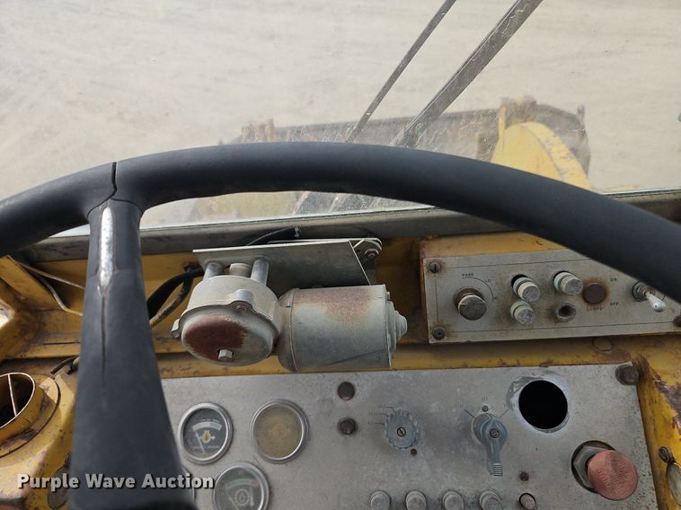 image for item DN7028 1973 Caterpillar 920  wheel loader