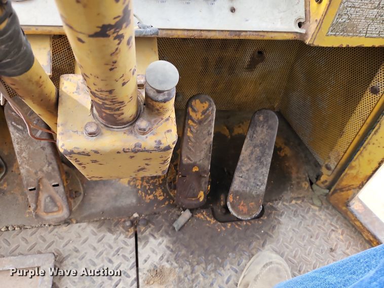 image for item DN7028 1973 Caterpillar 920  wheel loader