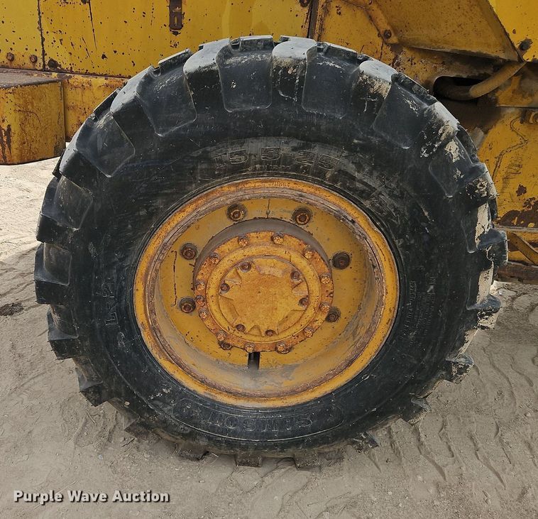 image for item DN7028 1973 Caterpillar 920  wheel loader