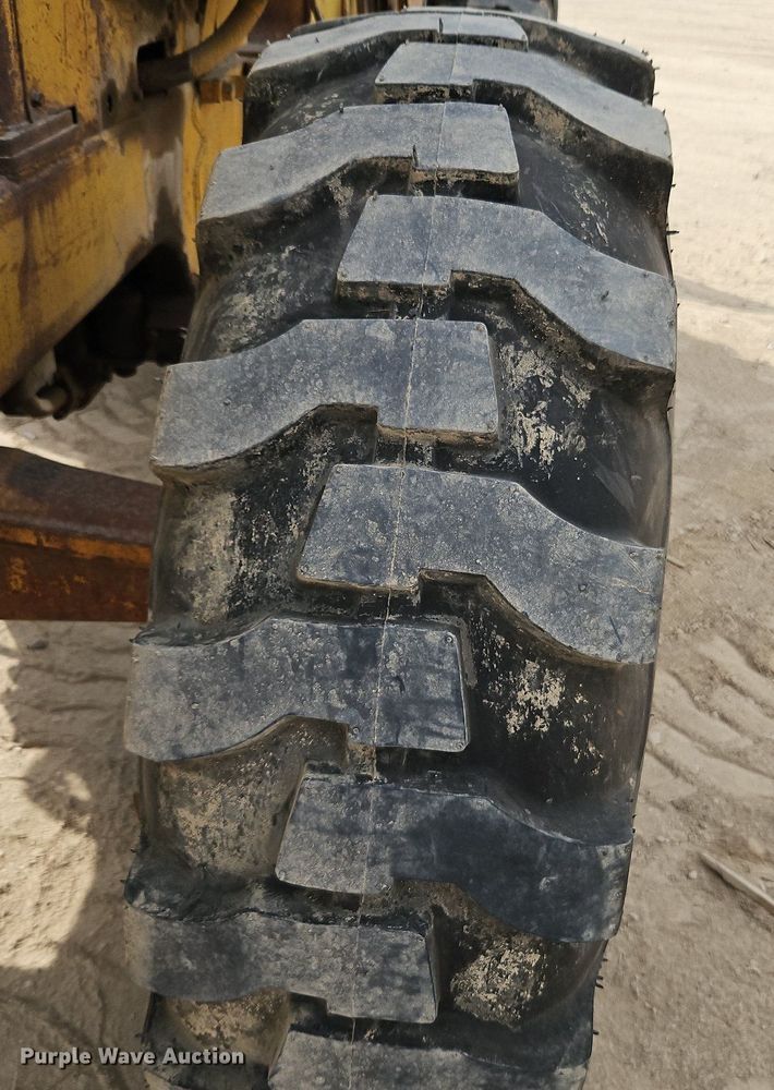 image for item DN7028 1973 Caterpillar 920  wheel loader