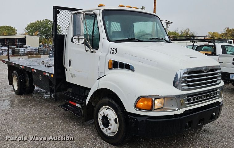 image for item DN7032 2005 Sterling Acterra  flatbed truck