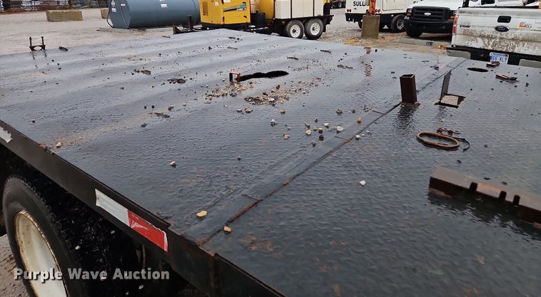 image for item DN7032 2005 Sterling Acterra  flatbed truck