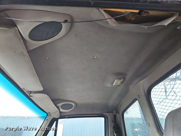 image for item DN7032 2005 Sterling Acterra  flatbed truck