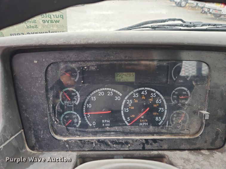 image for item DN7032 2005 Sterling Acterra  flatbed truck