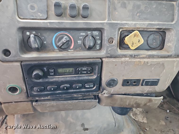 image for item DN7032 2005 Sterling Acterra  flatbed truck