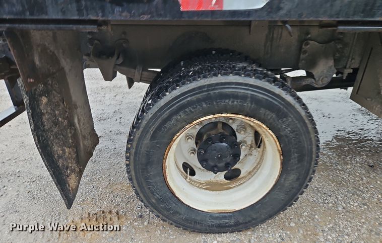 image for item DN7032 2005 Sterling Acterra  flatbed truck