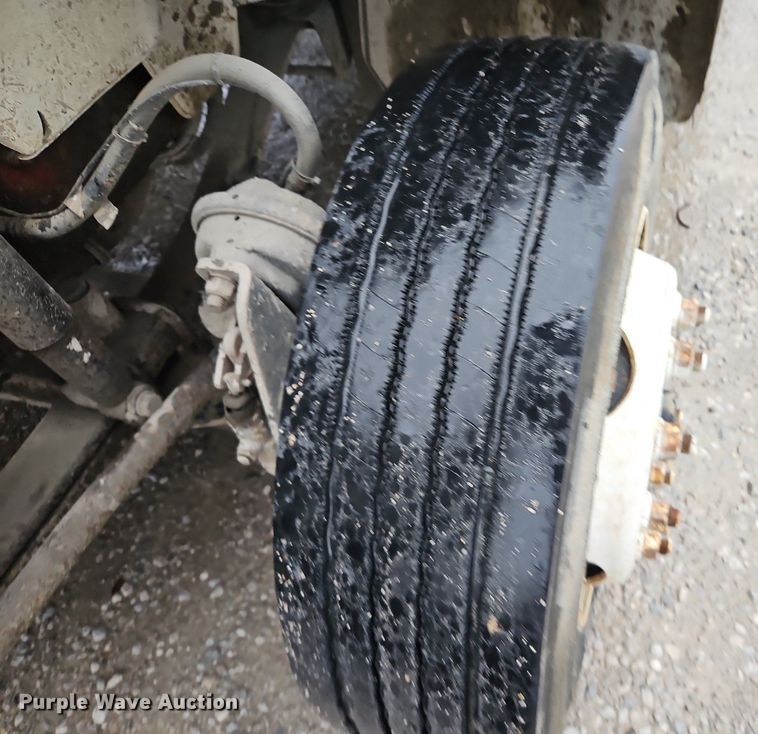 image for item DN7032 2005 Sterling Acterra  flatbed truck