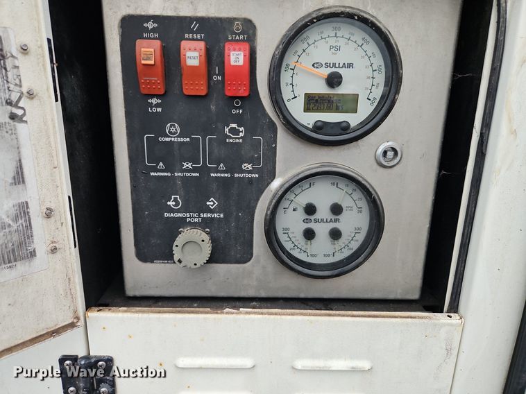 image for item DN7033 2012 Sullair 900XHH1Q50XH  air compressor