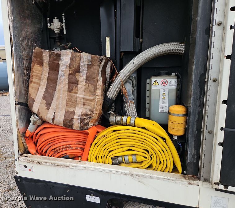 image for item DN7033 2012 Sullair 900XHH1Q50XH  air compressor