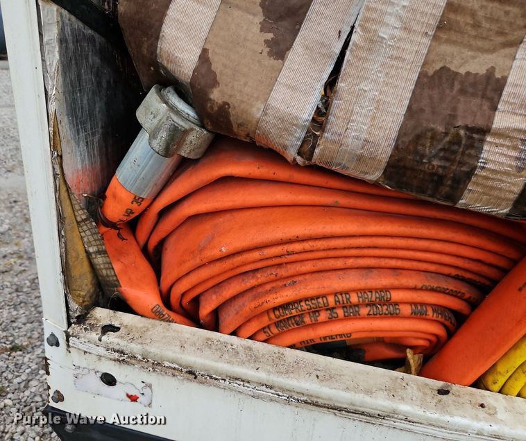 image for item DN7033 2012 Sullair 900XHH1Q50XH  air compressor