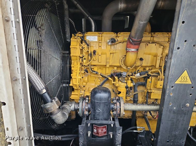 image for item DN7033 2012 Sullair 900XHH1Q50XH  air compressor