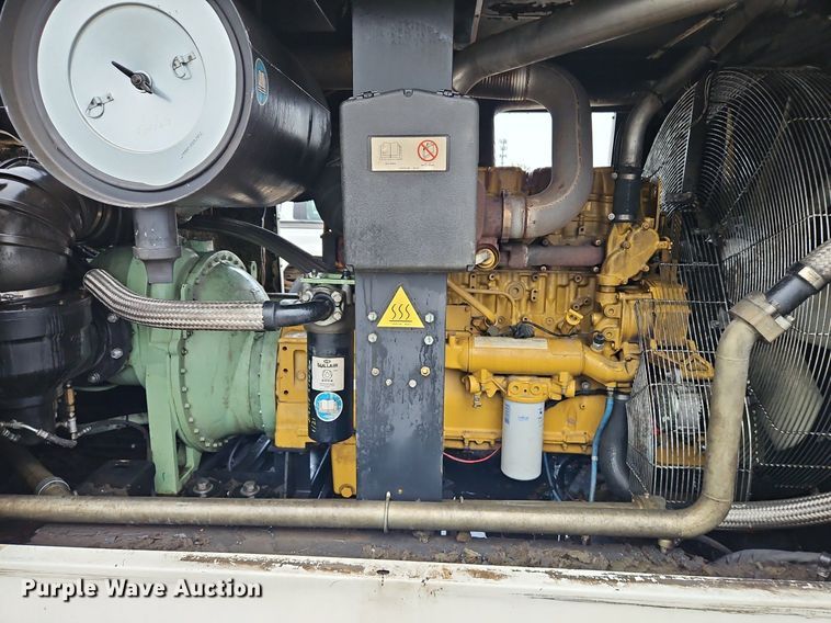 image for item DN7033 2012 Sullair 900XHH1Q50XH  air compressor