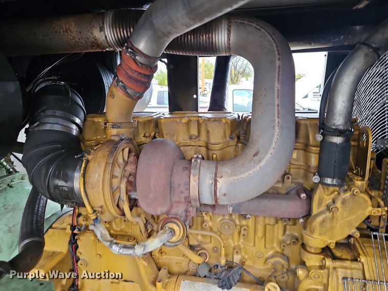 image for item DN7033 2012 Sullair 900XHH1Q50XH  air compressor