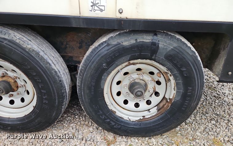 image for item DN7033 2012 Sullair 900XHH1Q50XH  air compressor