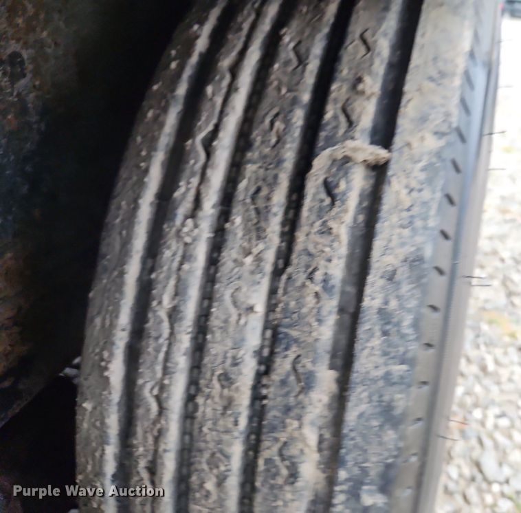 image for item DN7033 2012 Sullair 900XHH1Q50XH  air compressor