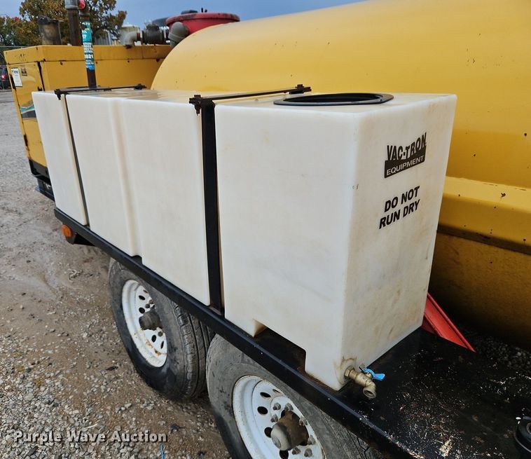 image for item DN7034 2012 Vermeer LP855 SDT  vacuum excavator