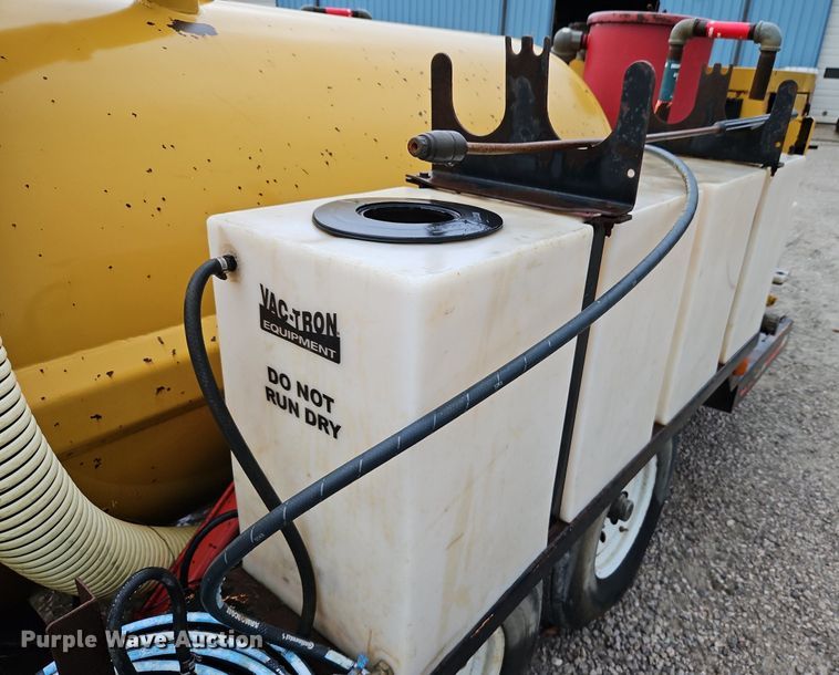 image for item DN7034 2012 Vermeer LP855 SDT  vacuum excavator