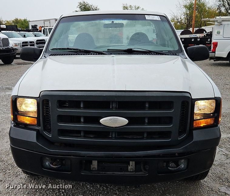 image for item DN7035 2007 Ford F250 Super Duty XL  pickup truck