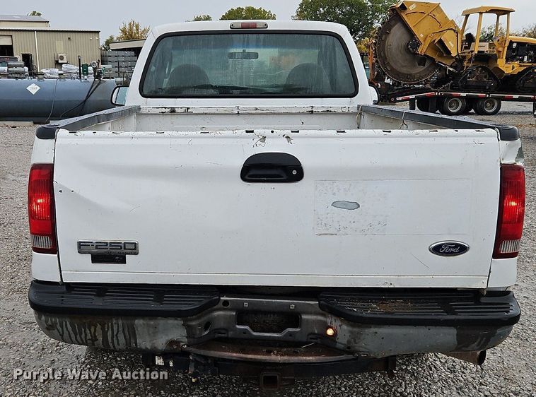 image for item DN7035 2007 Ford F250 Super Duty XL  pickup truck