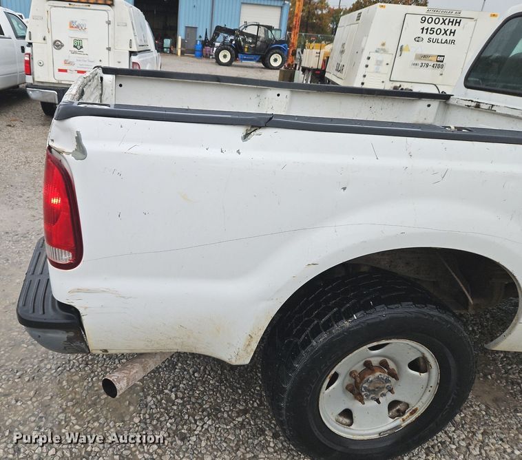 image for item DN7035 2007 Ford F250 Super Duty XL  pickup truck