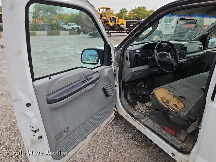 image for item DN7035 2007 Ford F250 Super Duty XL  pickup truck