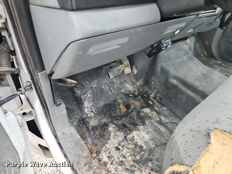 image for item DN7035 2007 Ford F250 Super Duty XL  pickup truck