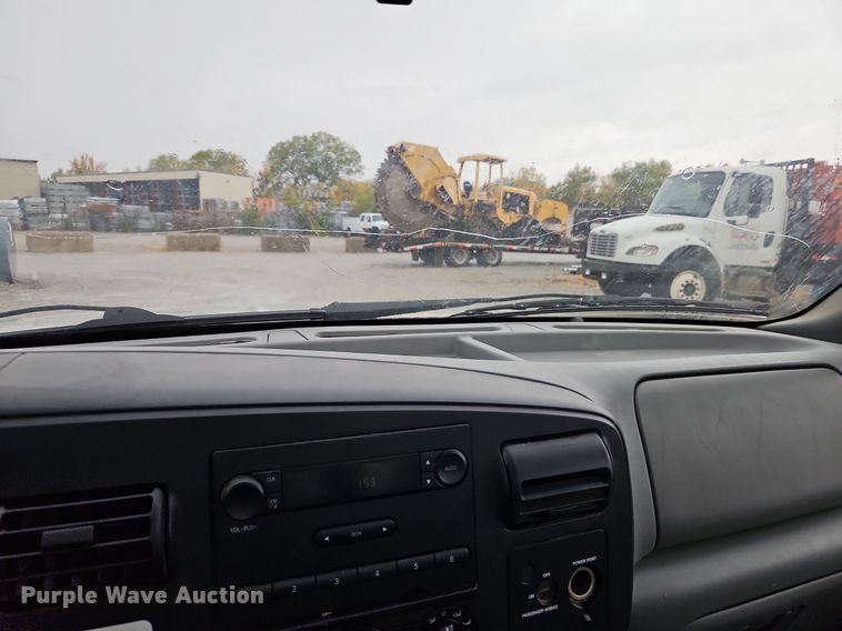 image for item DN7035 2007 Ford F250 Super Duty XL  pickup truck