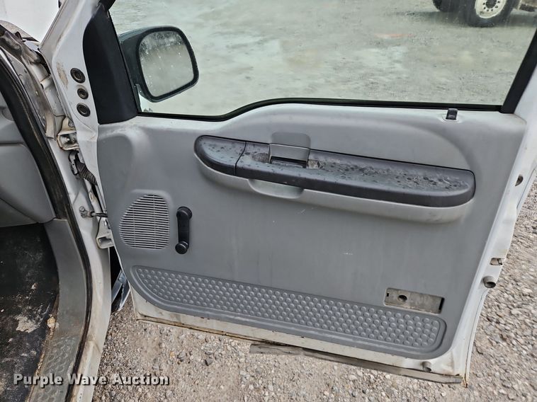 image for item DN7035 2007 Ford F250 Super Duty XL  pickup truck