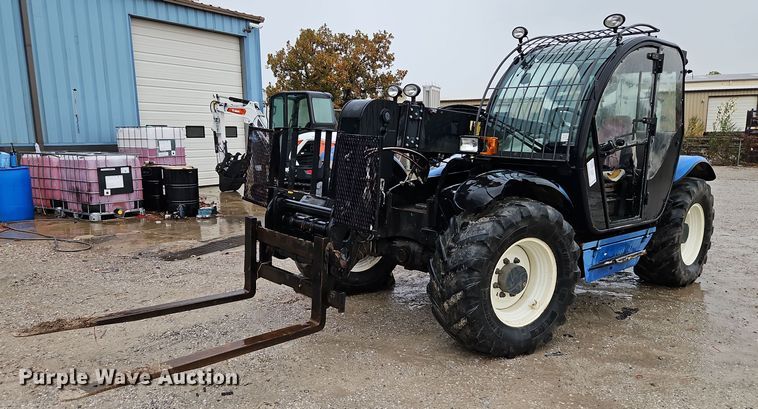 image for item DN7036 New Holland  telehandler
