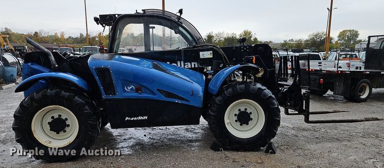 image for item DN7036 New Holland  telehandler
