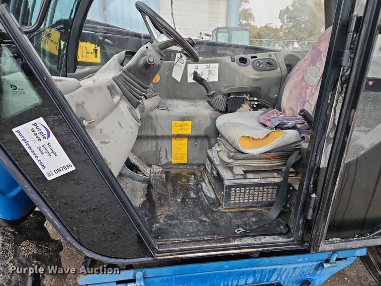 image for item DN7036 New Holland  telehandler