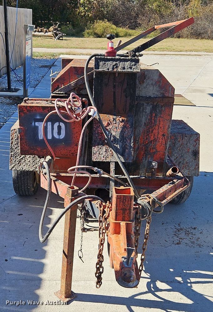 image for item DN7038 Oil kettle