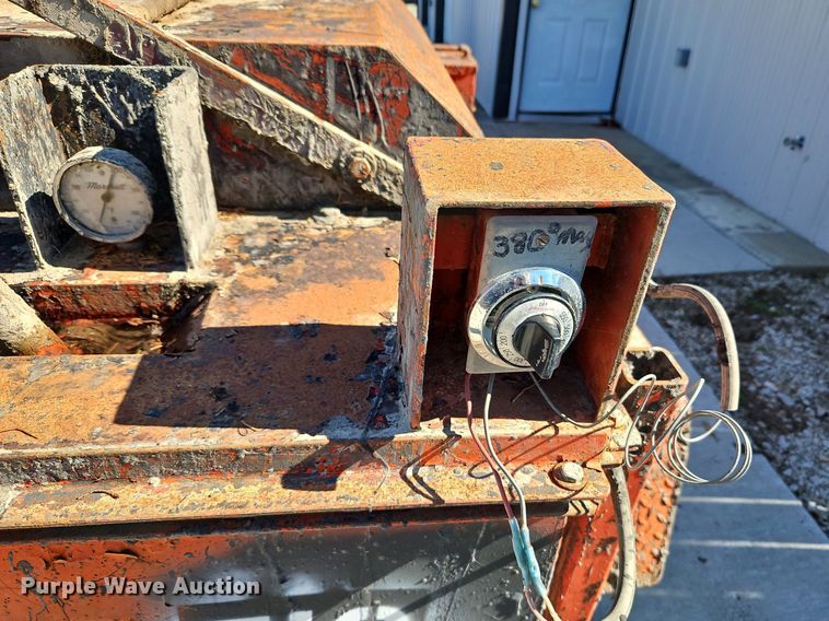 image for item DN7038 Oil kettle