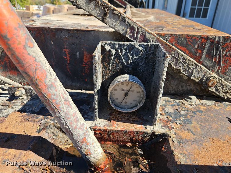 image for item DN7038 Oil kettle