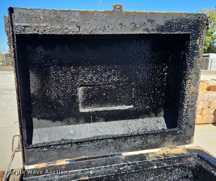 image for item DN7038 Oil kettle