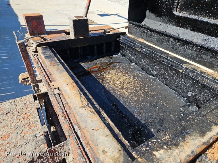 image for item DN7038 Oil kettle