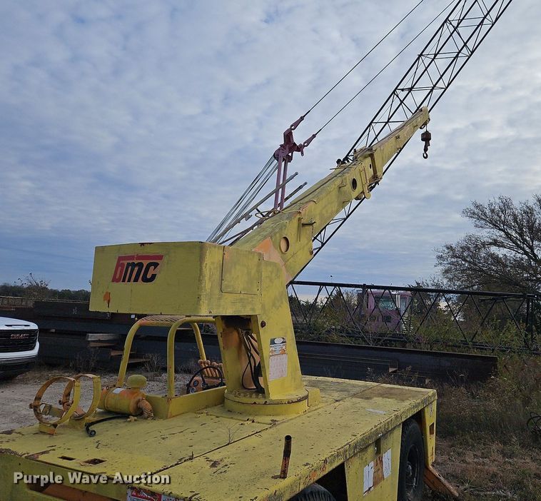 image for item DN7051 Broderson IC801B  crane