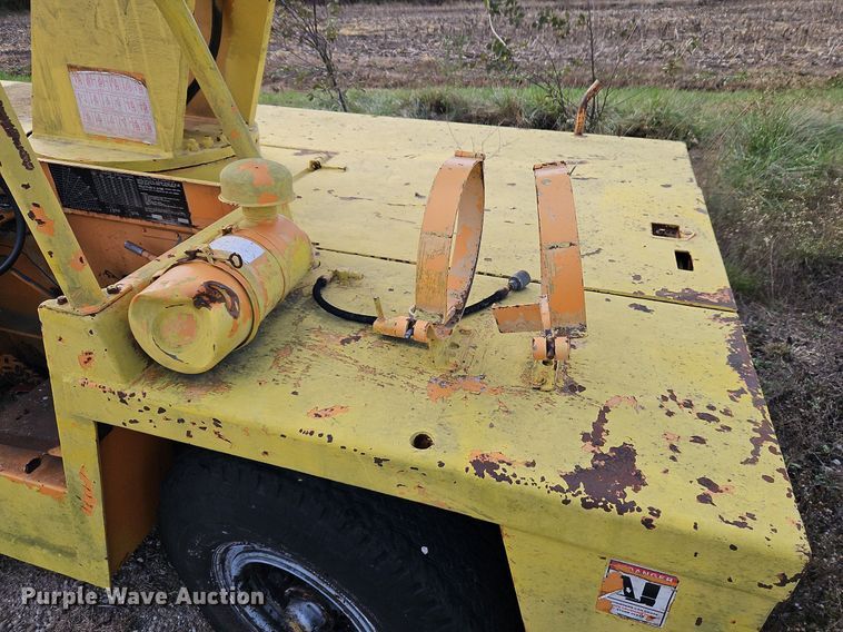 image for item DN7051 Broderson IC801B  crane