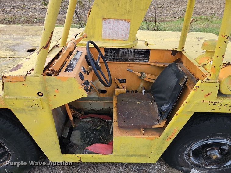 image for item DN7051 Broderson IC801B  crane