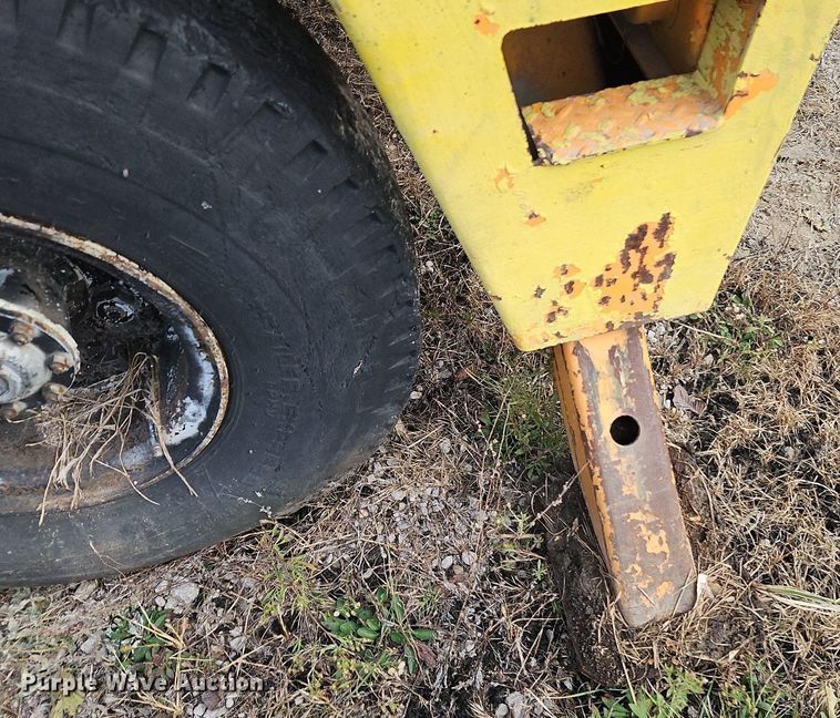 image for item DN7051 Broderson IC801B  crane