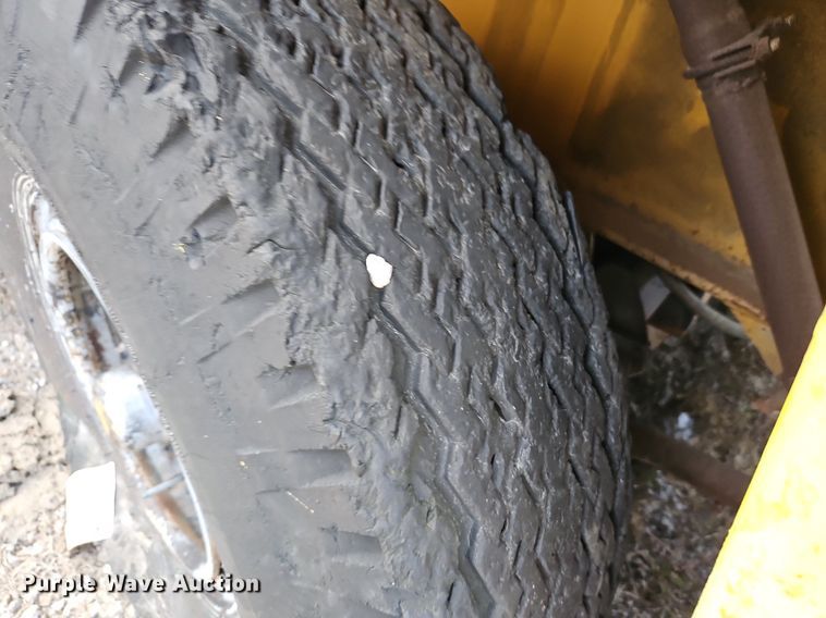 image for item DN7051 Broderson IC801B  crane