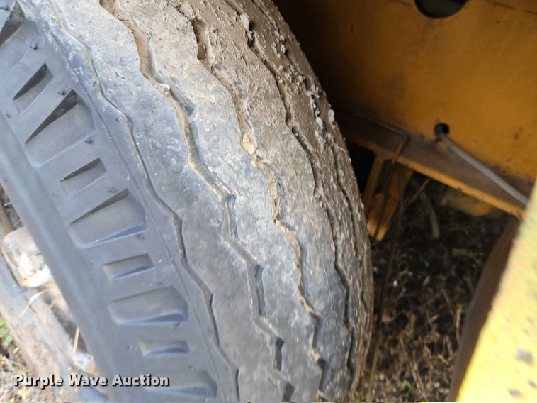 image for item DN7051 Broderson IC801B  crane