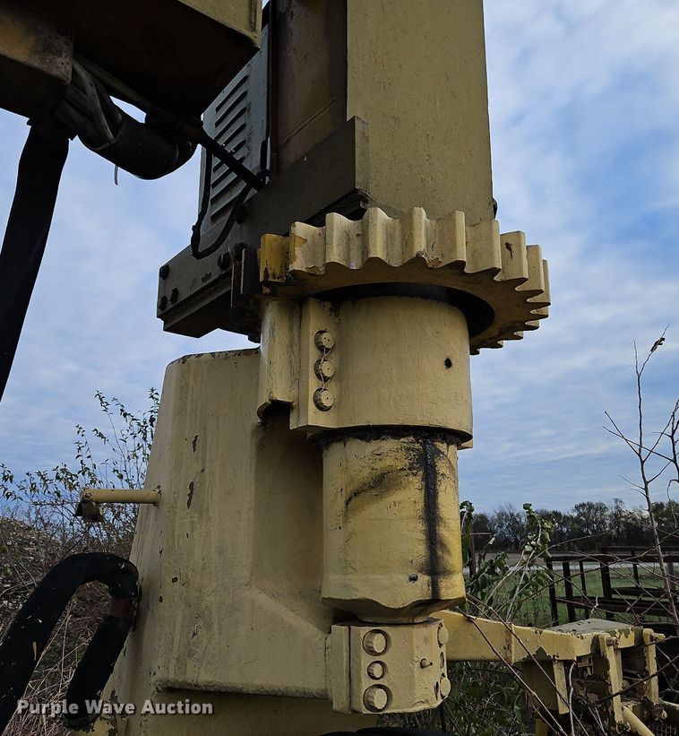 image for item DN7053 R.G. LeTourneau SHU-60  crane