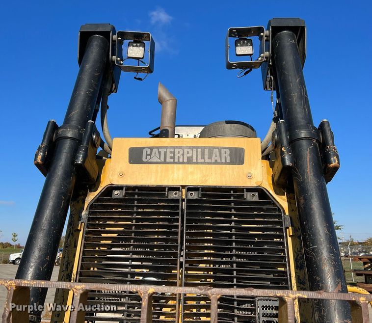 image for item DO2202 2011 Caterpillar D8T  dozer
