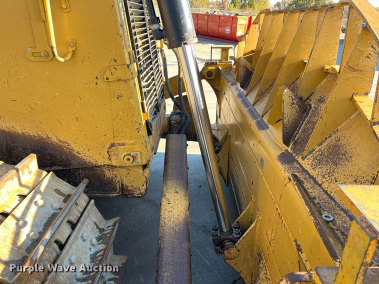 image for item DO2202 2011 Caterpillar D8T  dozer