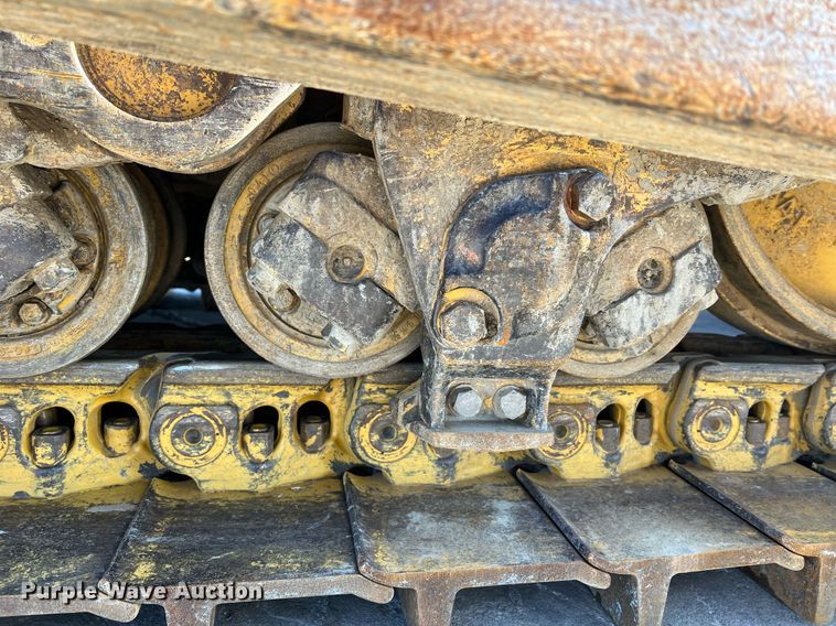 image for item DO2202 2011 Caterpillar D8T  dozer