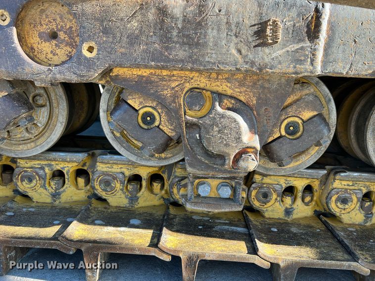 image for item DO2202 2011 Caterpillar D8T  dozer