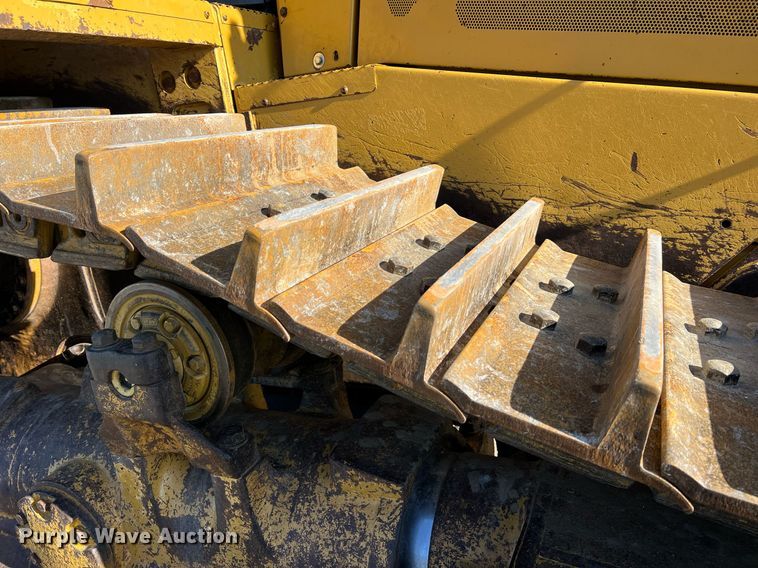 image for item DO2202 2011 Caterpillar D8T  dozer