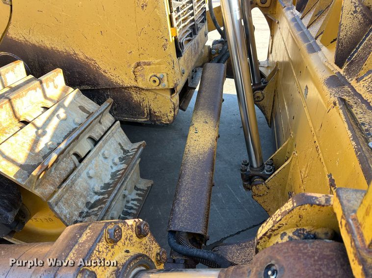 image for item DO2202 2011 Caterpillar D8T  dozer