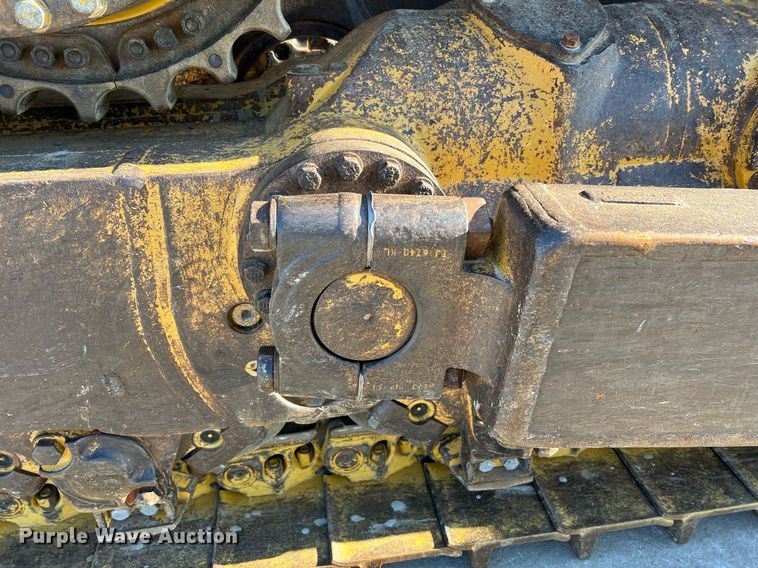 image for item DO2202 2011 Caterpillar D8T  dozer